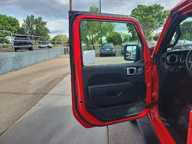 2021 Jeep Wrangler Unlimited Sahara Altitude