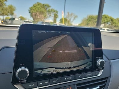 2025 Nissan Altima SR