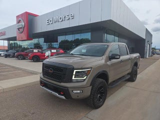 2022 Nissan Titan PRO-4X