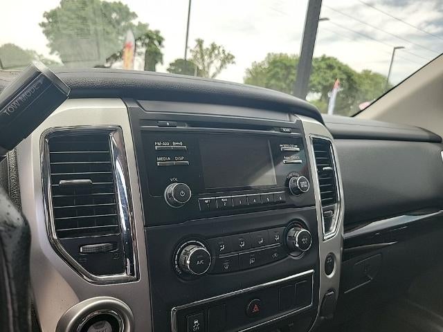 2017 Nissan Titan SV