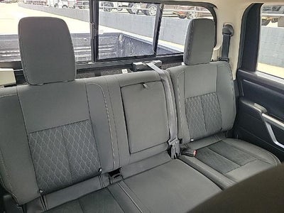 2017 Nissan Titan SV