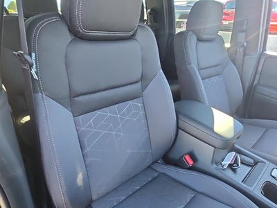2027 Nissan Frontier Crew Cab SV