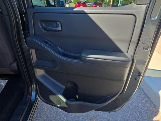 2027 Nissan Frontier Crew Cab SV