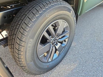 2027 Nissan Frontier Crew Cab SV