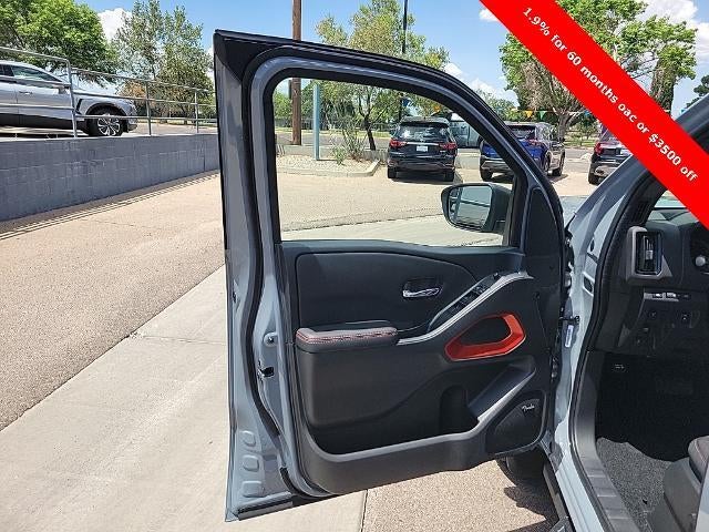 2025 Nissan Frontier Crew Cab PRO-X®