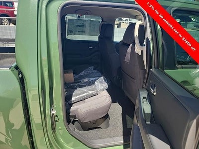 2025 Nissan Frontier Crew Cab SV