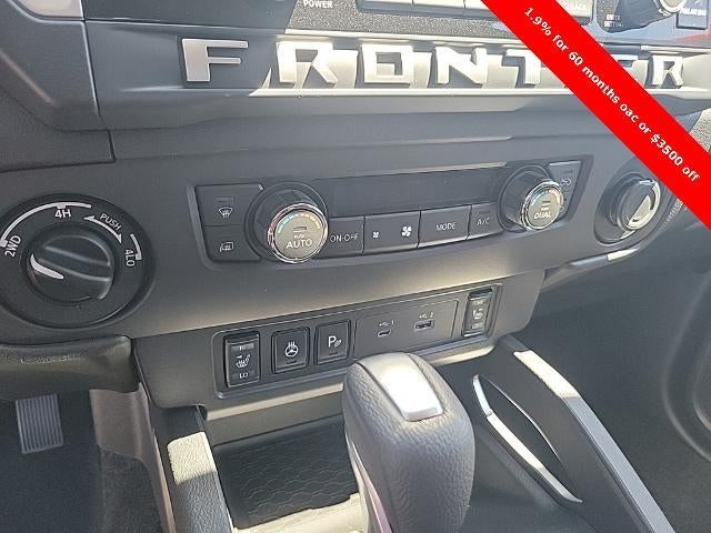 2025 Nissan Frontier Crew Cab SV