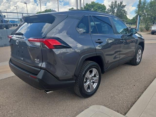 2025 Toyota RAV4 XLE - Photo 5