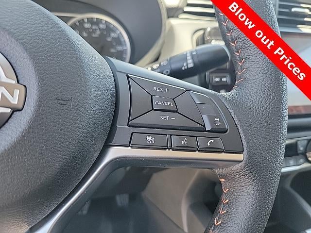 2025 Nissan Versa SR