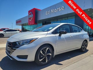 2025 Nissan Versa SR