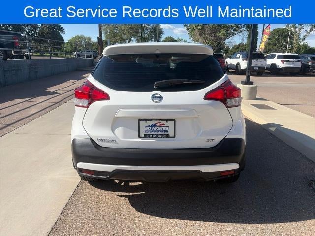 2019 Nissan Kicks SR