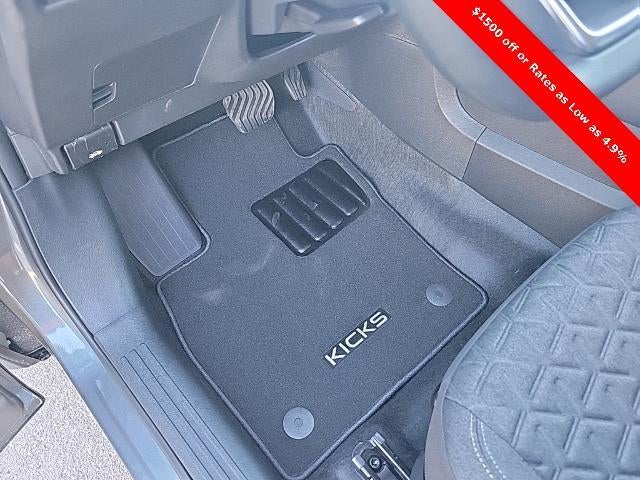 2025 Nissan Kicks SV