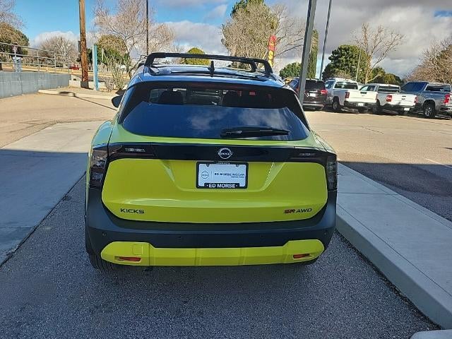 2026 Nissan Kicks SR