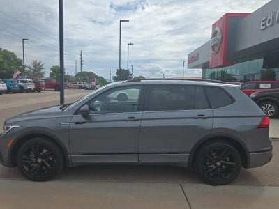 2023 Volkswagen Tiguan 2.0T SE R-Line Black