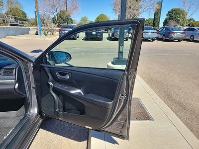 2017 Toyota Camry SE