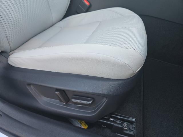 2026 Toyota Camry XLE - Photo 18