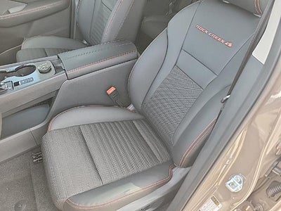 2026 Nissan Rogue 2026.5 AWD Rock Creek