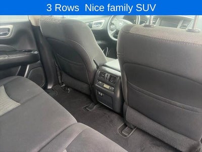 2020 Nissan Pathfinder SV