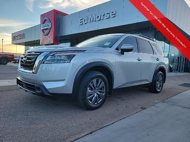 2024 Nissan Pathfinder SV