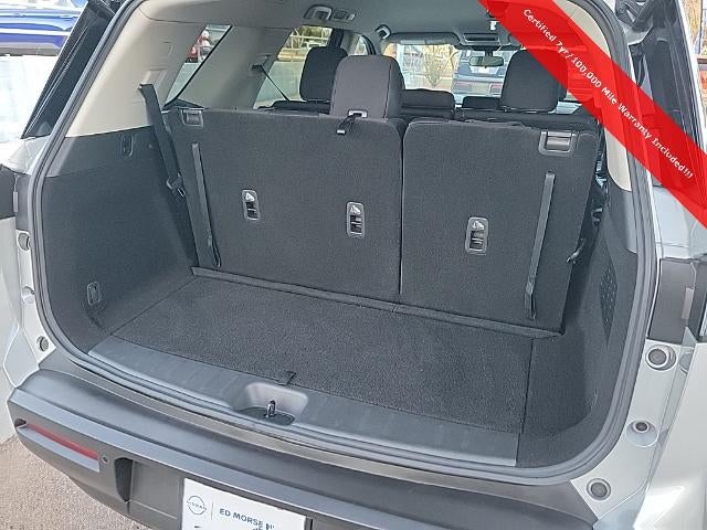 2024 Nissan Pathfinder SV