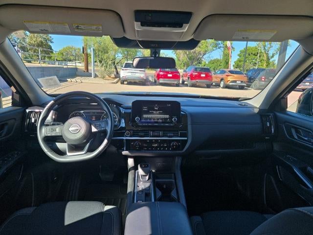 2024 Nissan Pathfinder SV - Photo 16