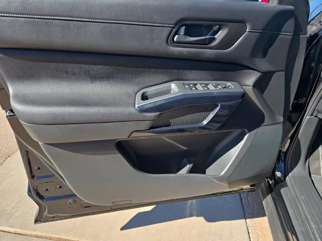 2024 Nissan Pathfinder SV - Photo 23
