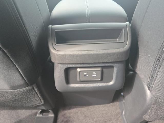 2026 Nissan Pathfinder SV 2WD