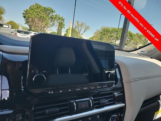 2025 Nissan Pathfinder SL