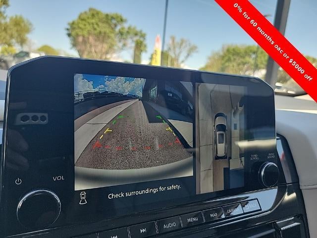 2025 Nissan Pathfinder SL