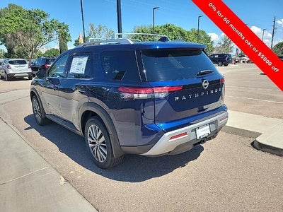 2025 Nissan Pathfinder SL