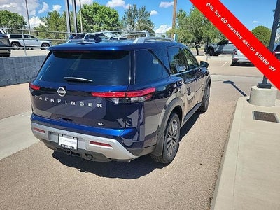 2025 Nissan Pathfinder SL