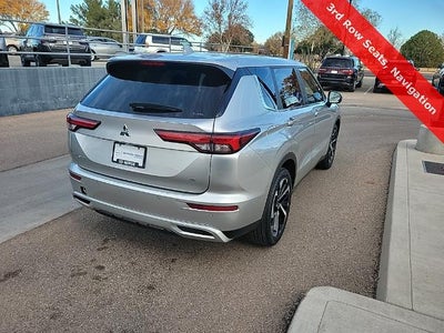 2024 Mitsubishi Outlander SE