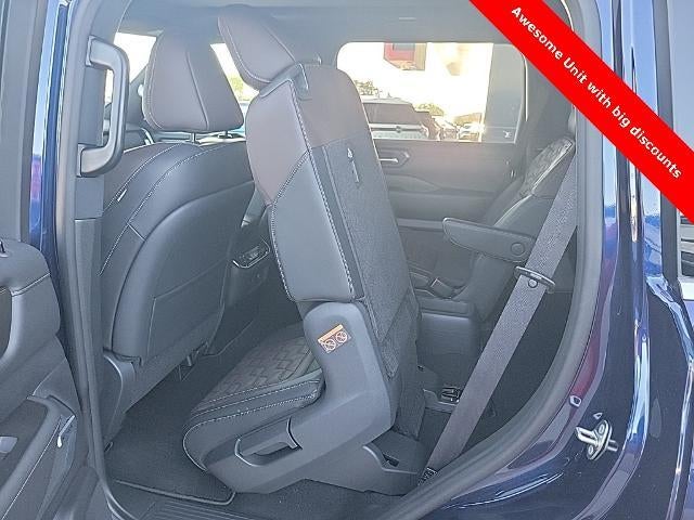 2025 Nissan Armada Platinum