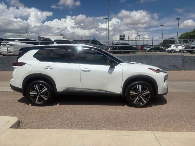 2025 Nissan Rogue SL - Photo 4