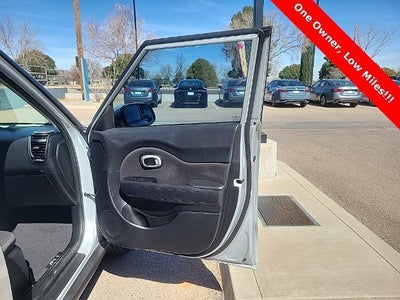 2015 Kia Soul Base