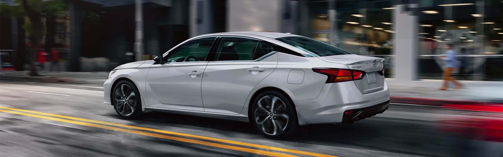 2025 Nissan Altima hero